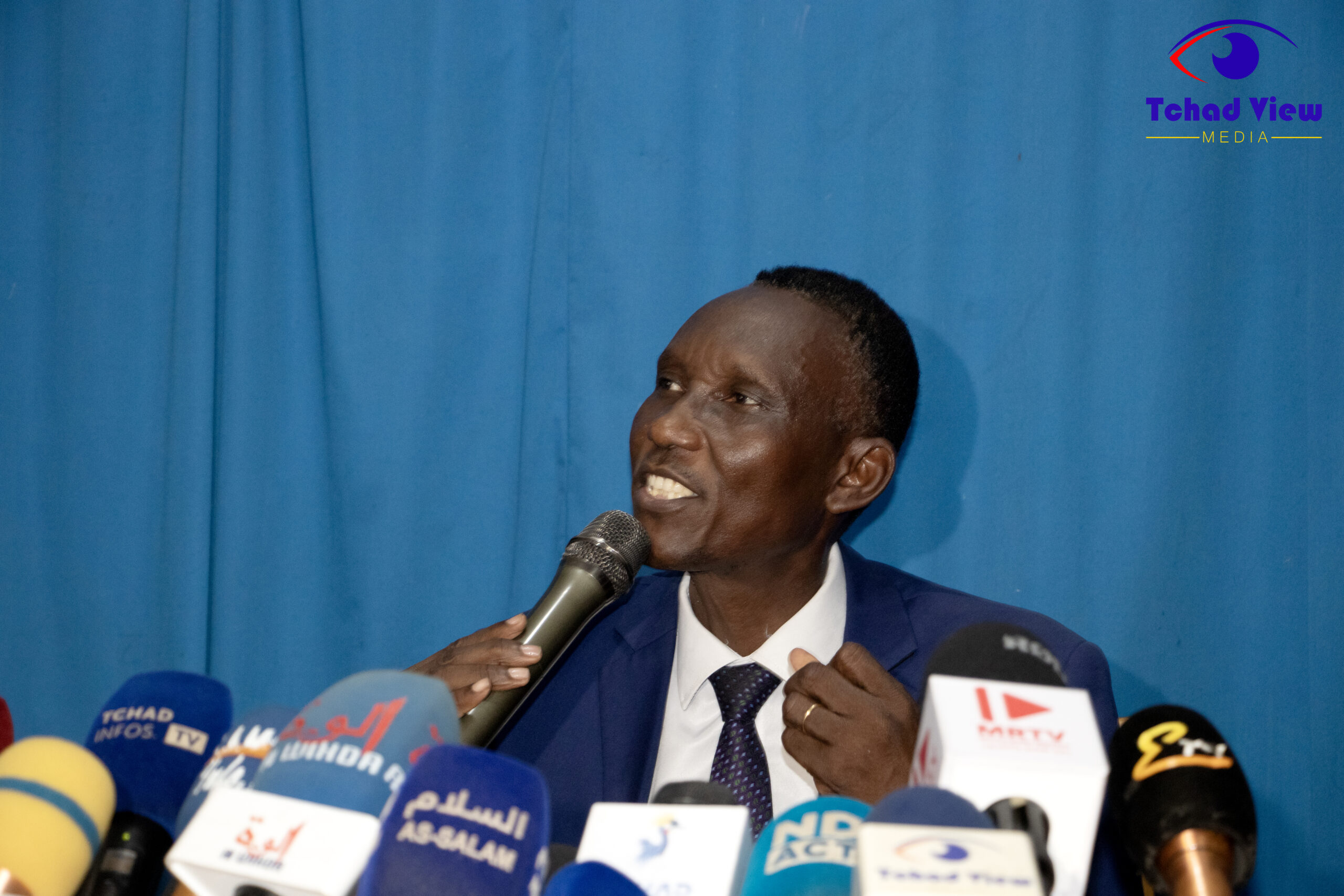 Dr Sitack Yombatina En Quête De Clarté Après Sa Démission Du Parti Les Transformateurs