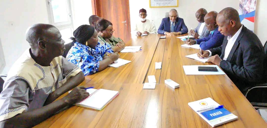 Éducation : Le Ministre Et Le Secrétaire D’État Rencontrent Les Représentants Du Syndicat Des Enseignants Du Tchad