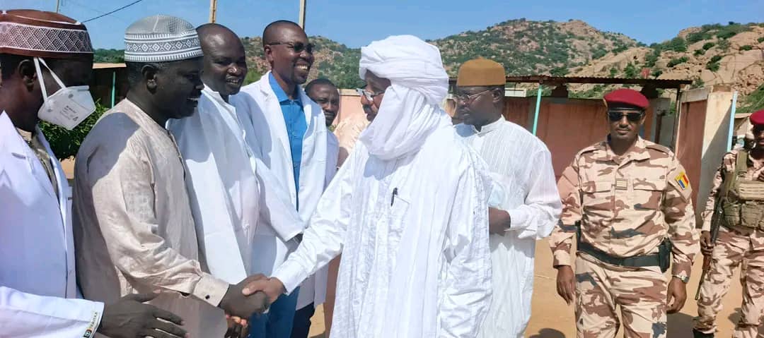 Visite du Ministre de la Santé Publique et de la Prévention à l’Hôpital Provincial de Mongo